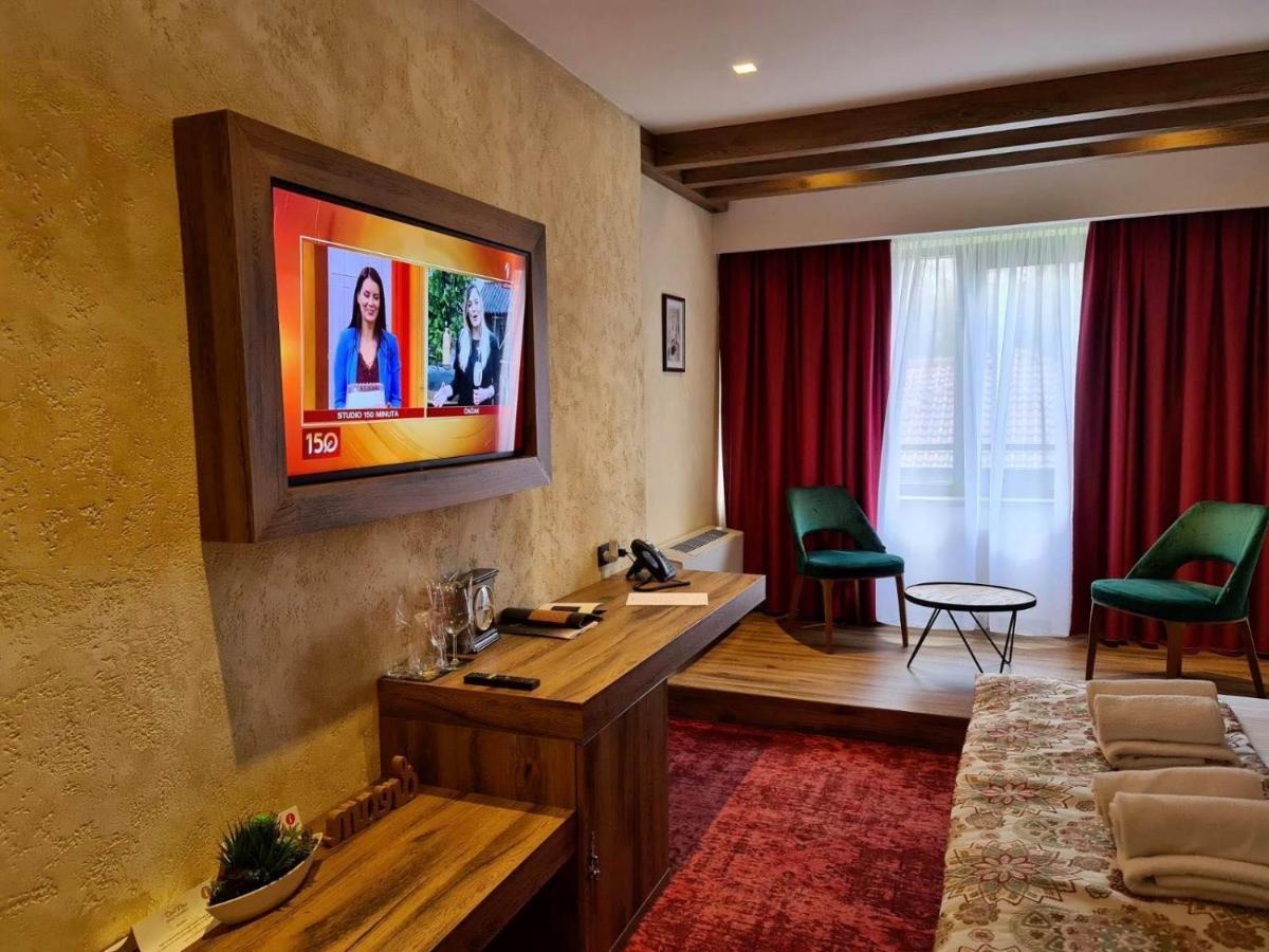 Carpe Diem Boutique Hotel Zenica Exteriör bild